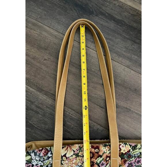 Village Tannery Designs by Sevetet / Vintage / Floral Tapestry Tote Bag - Picture 10 of 10